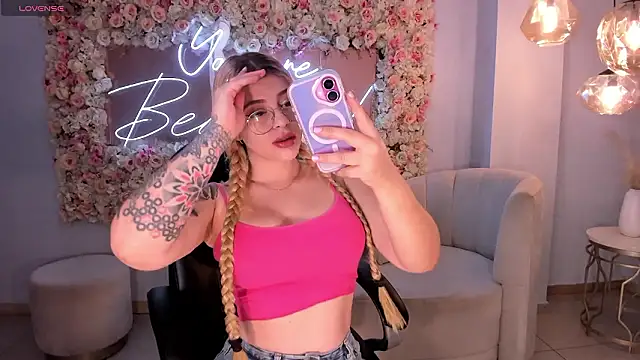 MadisonKane online show from 03/10/26, 11:25