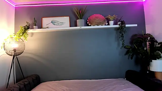 anny bianchi  online show from 12/14/25, 11:38