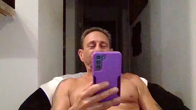 johnnymarino1010 online show from 04/28/26, 08:46
