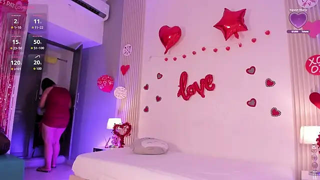 Snapshot of CloeMoon chatting on 02/08/26, 04:54 CloeMoon online show from 02/08/26, 04:54