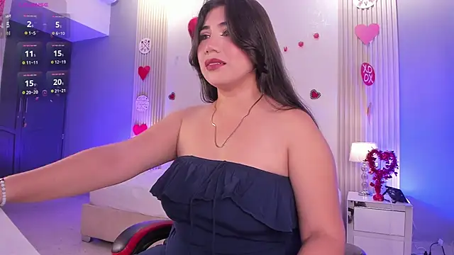 Snapshot of CloeMoon chatting on 02/18/26, 03:48 CloeMoon online show from 02/18/26, 03:48