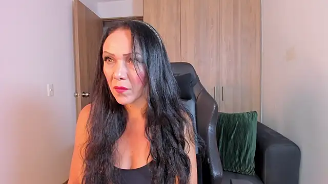 Cleoember  online show from 04/12/26, 04:49