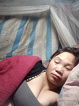 Snapshot of ava-dellght chatting on 12/17/25, 12:04 ava-dellght online show from 12/17/25, 12:04