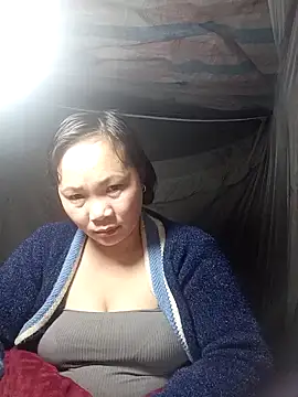 Snapshot of ava-dellght chatting on 12/17/25, 12:21 ava-dellght online show from 12/17/25, 12:21