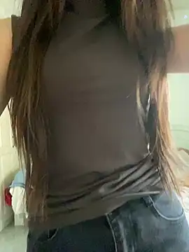 yaqing666 online show from 06/02/26, 10:37