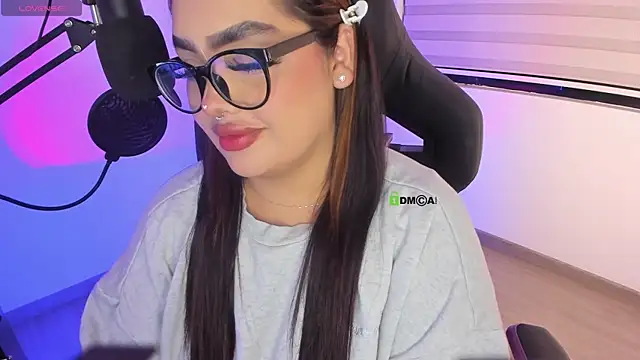 Snapshot of asheryn chatting on 02/21/26, 02:13 asheryn online show from 02/21/26, 02:13