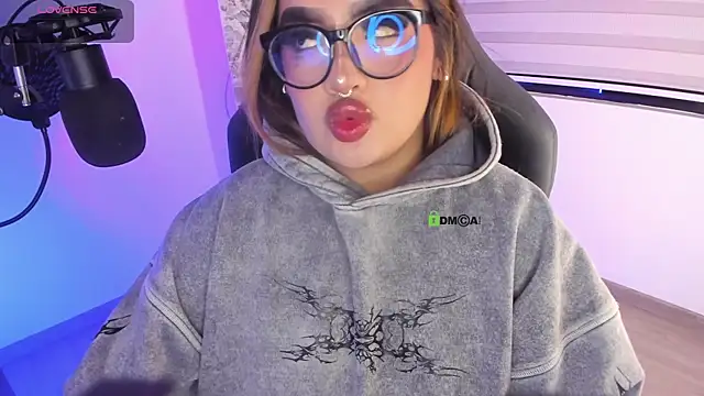 Snapshot of asheryn chatting on 04/11/26, 02:08 asheryn online show from 04/11/26, 02:08