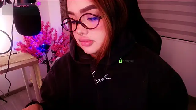 Snapshot of asheryn chatting on 07/24/26, 01:23 asheryn online show from 07/24/26, 01:23