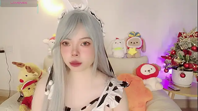 Miyeoonn online show from 12/17/25, 01:10