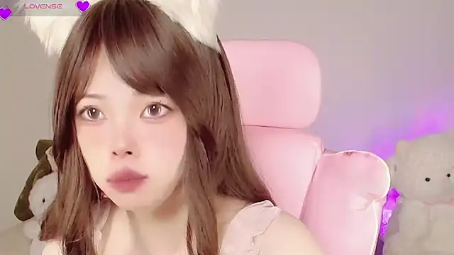 Snapshot of Miyeoonn chatting on 05/08/26, 08:12 Miyeoonn online show from 05/08/26, 08:12