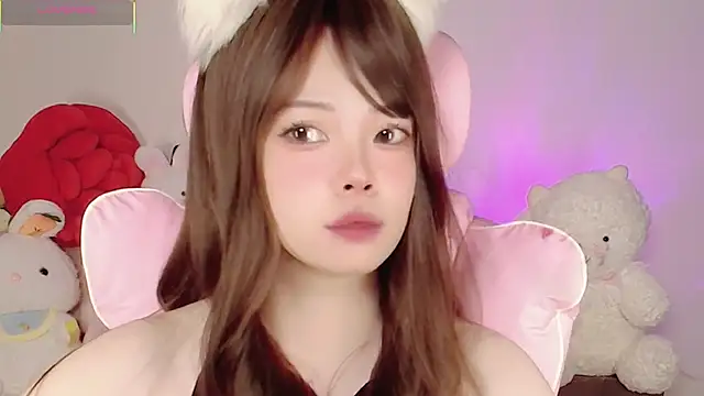 Snapshot of Miyeoonn chatting on 04/23/26, 10:22 Miyeoonn online show from 04/23/26, 10:22