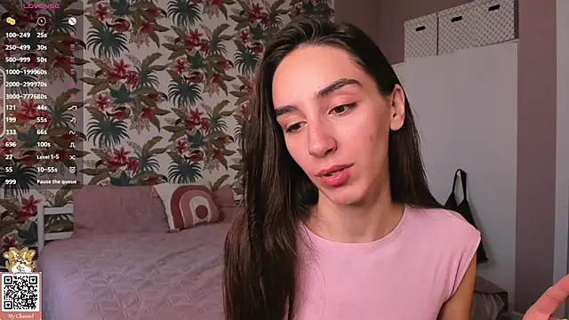 Snapshot of Elizwise chatting on 07/19/26, 01:14 Elizwise online show from 07/19/26, 01:14