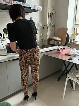 luckybaby666999 online show from 04/11/26, 12:29