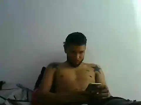 modeloxtz online show from 12/21/25, 04:36