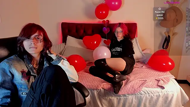 Snapshot of Eros_Nyx_ chatting on 02/15/26, 08:13 Eros Nyx online show from 02/15/26, 08:13