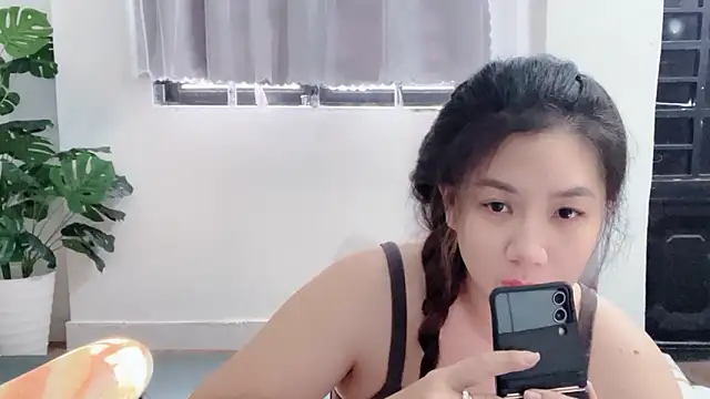 Snapshot of Ni-Ni_2K chatting on 03/29/26, 01:51 Ni-Ni 2K online show from 03/29/26, 01:51