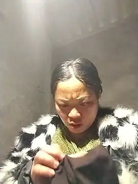 AlilaK2 online show from 12/18/25, 01:55