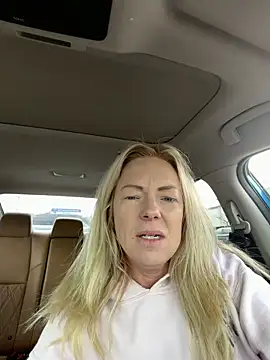 Snapshot of sinfulsara chatting on 02/28/26, 03:44 sinfulsara online show from 02/28/26, 03:44