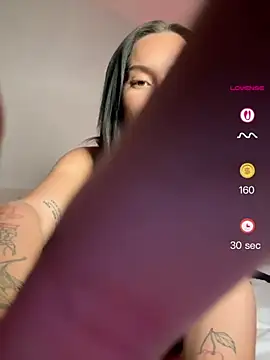 X-Naughty Nicole-X online show from 06/16/26, 10:43