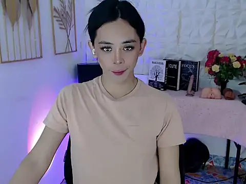 Snapshot of streetdoll69 chatting on 12/16/25, 10:25 streetdoll69 online show from 12/16/25, 10:25