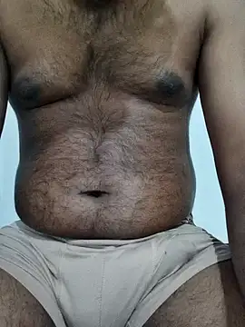 HiNaughty 9 online show from 03/06/26, 05:35