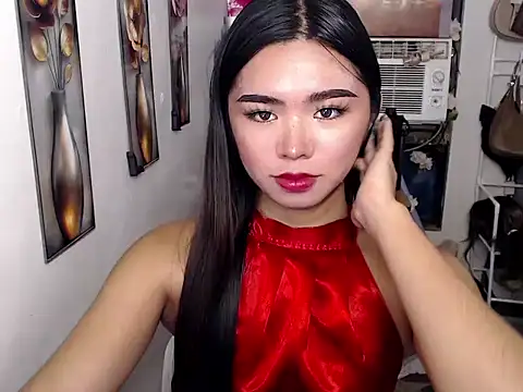 Snapshot of voganmarie chatting on 07/07/26, 06:47 voganmarie online show from 07/07/26, 06:47