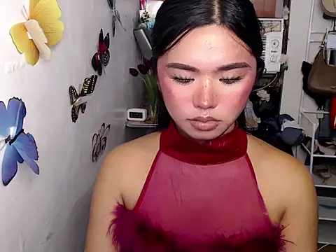 Snapshot of voganmarie chatting on 07/03/26, 06:14 voganmarie online show from 07/03/26, 06:14