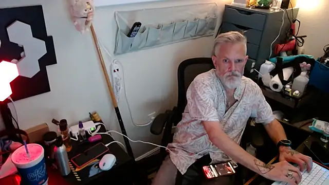 FeNyx Flayme online show from 12/17/25, 07:13