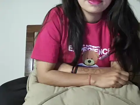 Snapshot of priya_008 chatting on 12/04/25, 03:55 priya 008 online show from 12/04/25, 03:55