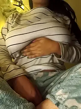 Snapshot of Hotty_Tulip chatting on 02/08/26, 07:06 Hotty Tulip online show from 02/08/26, 07:06