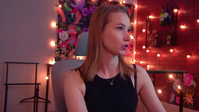 Snapshot of Megan_Rodgers chatting on 04/22/26, 05:53 Megan Rodgers online show from 04/22/26, 05:53