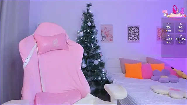 Snapshot of Ellie_Nelson chatting on 12/18/25, 02:49 Ellie Nelson online show from 12/18/25, 02:49