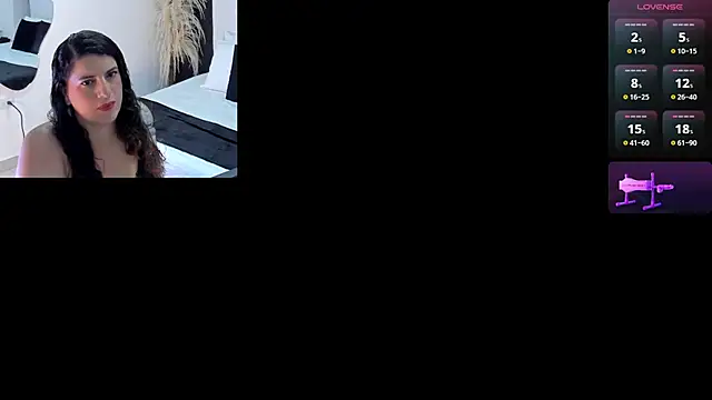 Snapshot of Lily_Cole27 chatting on 06/27/26, 11:49 Lily Cole27 online show from 06/27/26, 11:49