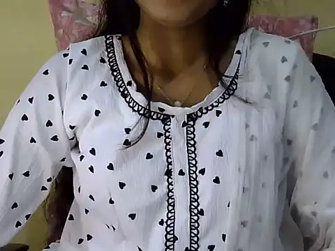 Snapshot of Shab_M chatting on 02/17/26, 06:33 Shab M online show from 02/17/26, 06:33