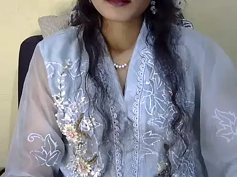 Snapshot of Shab_M chatting on 02/06/26, 06:42 Shab M online show from 02/06/26, 06:42