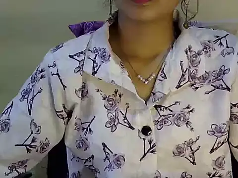 Snapshot of Shab_M chatting on 07/15/26, 06:53 Shab M online show from 07/15/26, 06:53