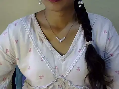 Snapshot of Shab_M chatting on 06/21/26, 06:41 Shab M online show from 06/21/26, 06:41