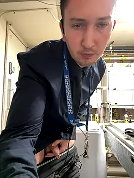 Snapshot of dirtyanal23 chatting on 12/14/25, 08:14 dirtyanal23 online show from 12/14/25, 08:14