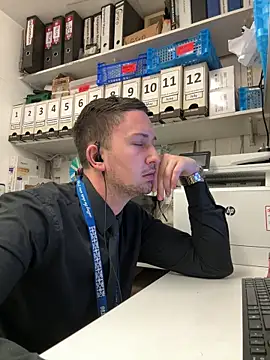 dirtyanal23 online show from 04/13/26, 06:12