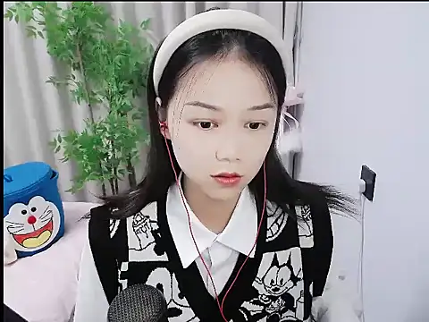 mili923 online show from 12/16/25, 02:10