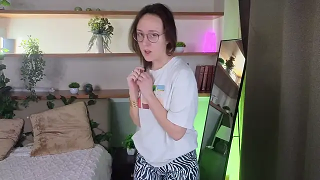 ChongFefer online show from 12/16/25, 01:10