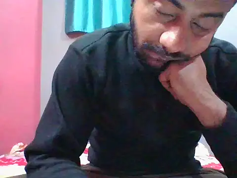 chutlhunter online show from 12/13/25, 08:04