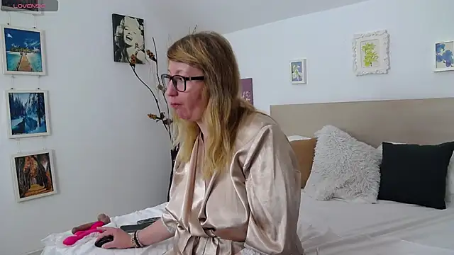 OlgaPavlova online show from 12/20/25, 03:48