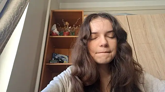 KellyKelik online show from 02/14/26, 07:41