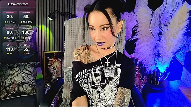 Snapshot of GoddessVespera chatting on 04/06/26, 12:28 GoddessVespera online show from 04/06/26, 12:28