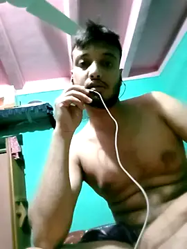 Snapshot of sexeyboy332 chatting on 07/12/26, 04:08 sexeyboy332 online show from 07/12/26, 04:08