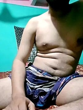 Snapshot of sexeyboy332 chatting on 07/09/26, 01:10 sexeyboy332 online show from 07/09/26, 01:10