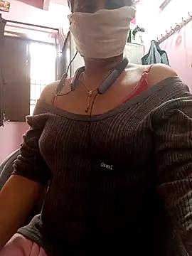 Tanya Sharma98 online show from 12/17/25, 06:51