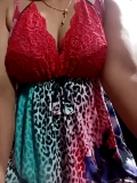 Tanya Sharma98 online show from 12/15/25, 12:33