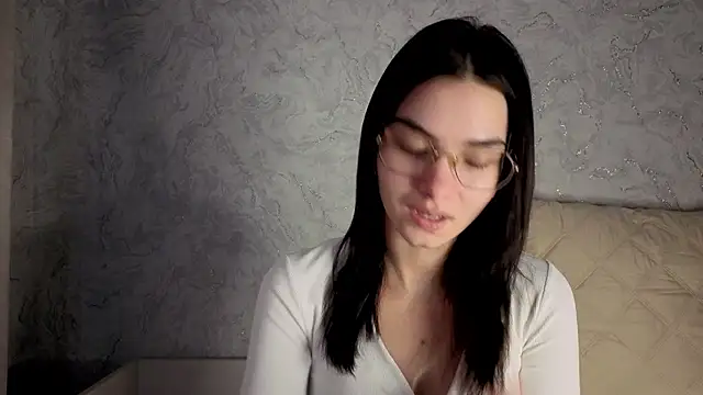 Laura Sunday online show from 02/28/26, 07:30